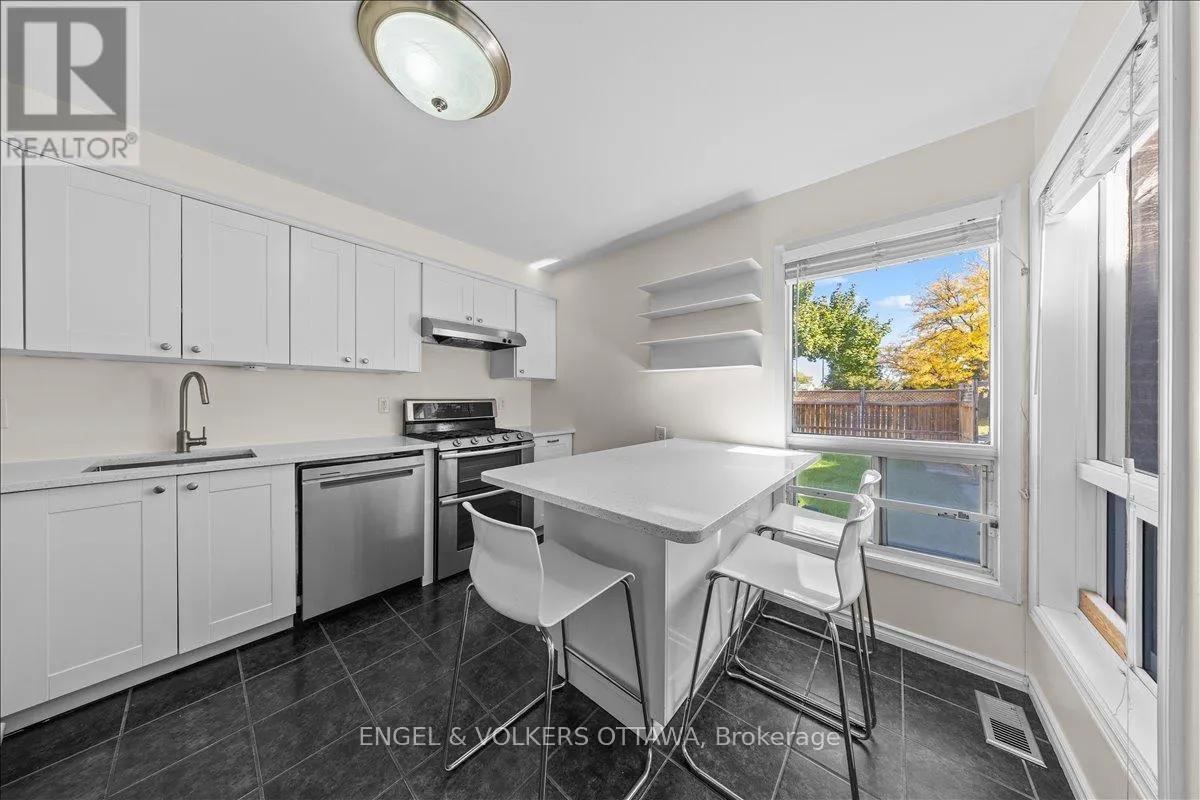 713 MALIBU TERRACE