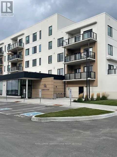 407 - 19B WEST STREET N