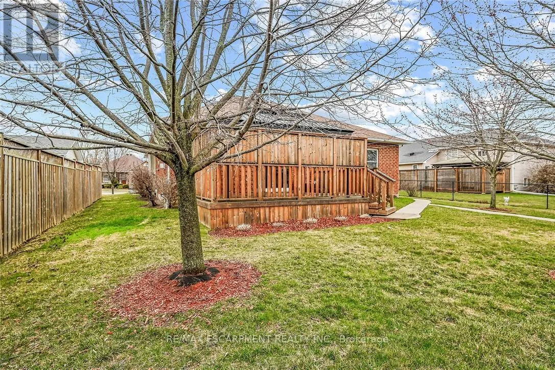20 OAK CRESCENT