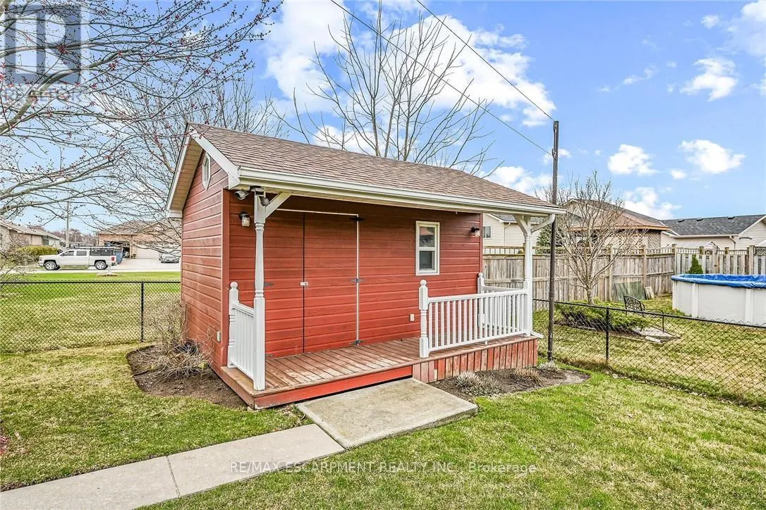 20 OAK CRESCENT