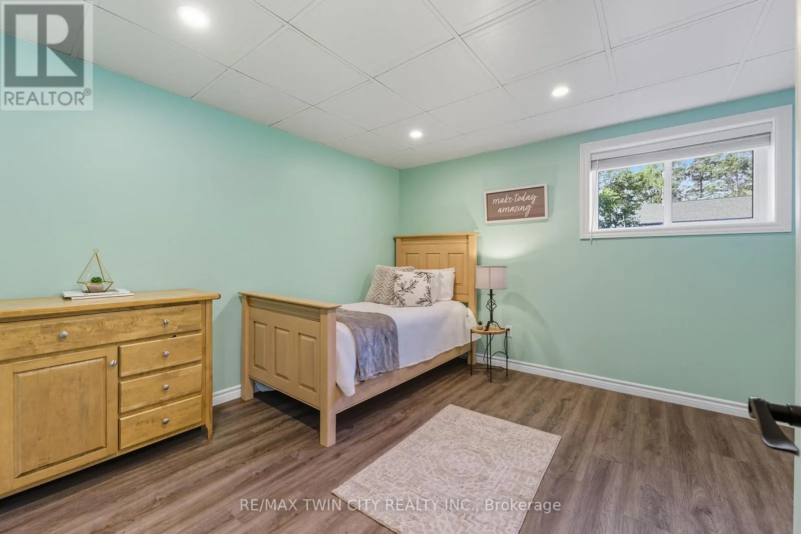 1392 WRIGLEY ROAD