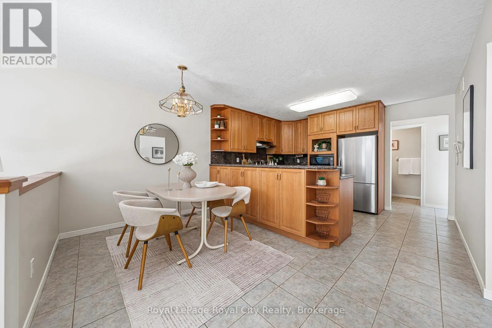 7 - 784 GORDON STREET, #7