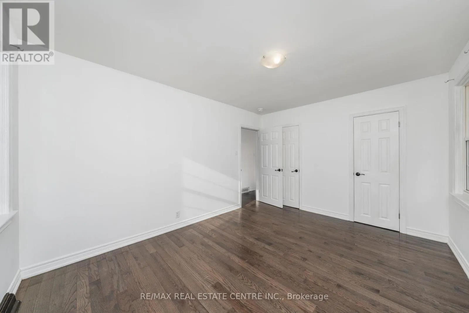 601 HOLLYWOOD PLACE