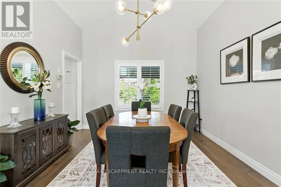 2 CALEDONIA AVENUE