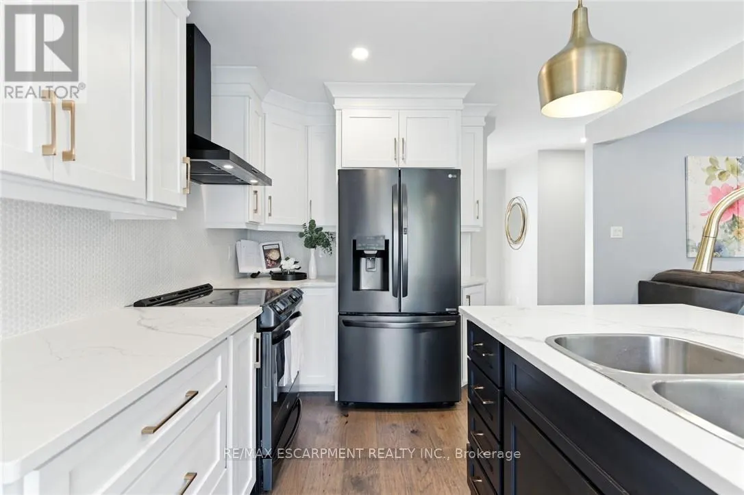 2 CALEDONIA AVENUE