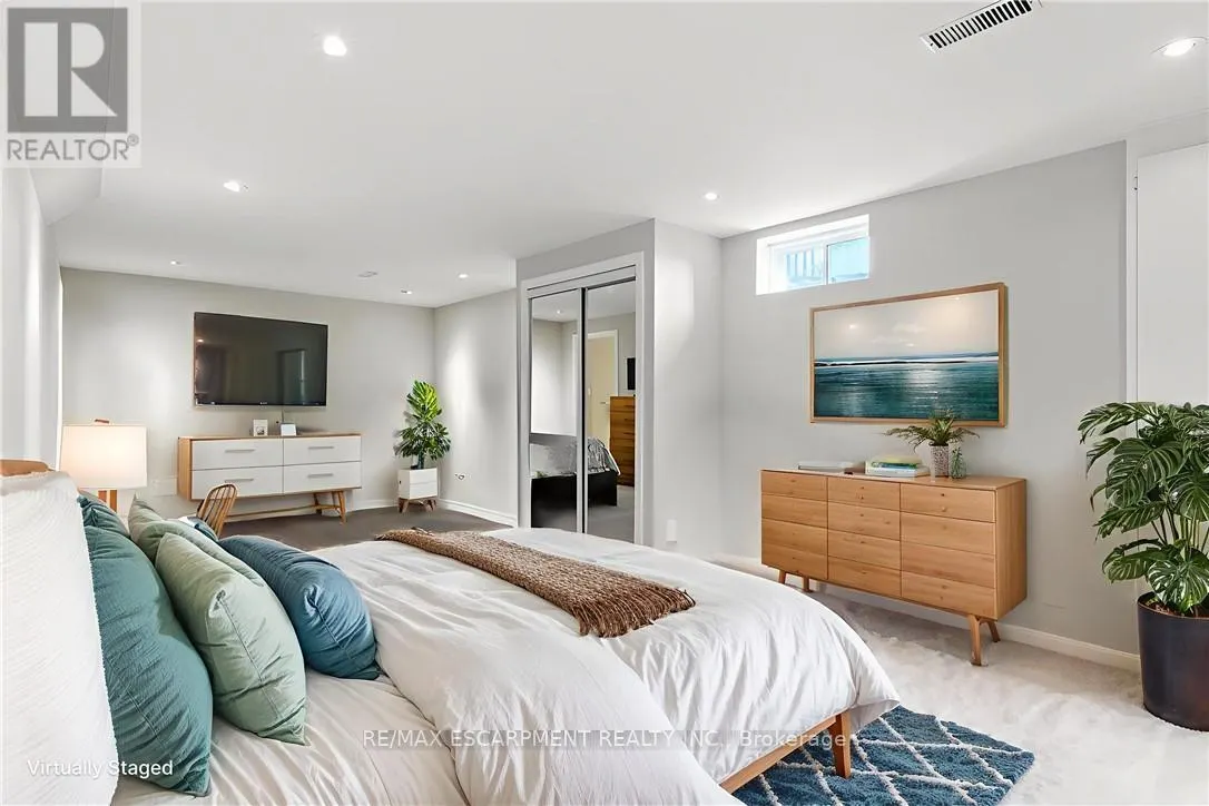 2 CALEDONIA AVENUE