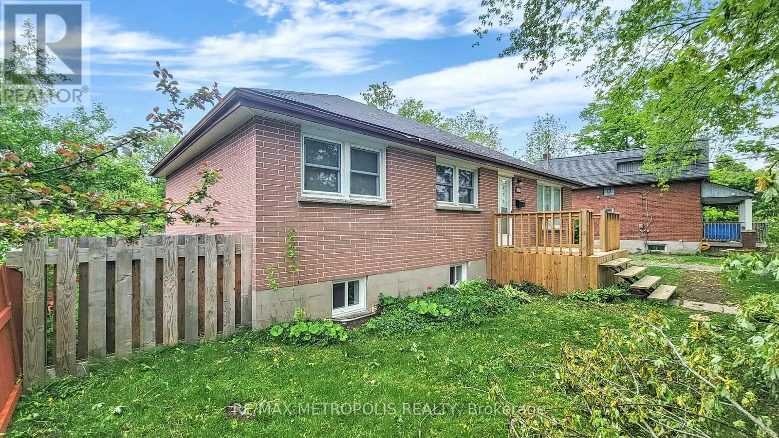 MAIN - 1020 BREWER STREET