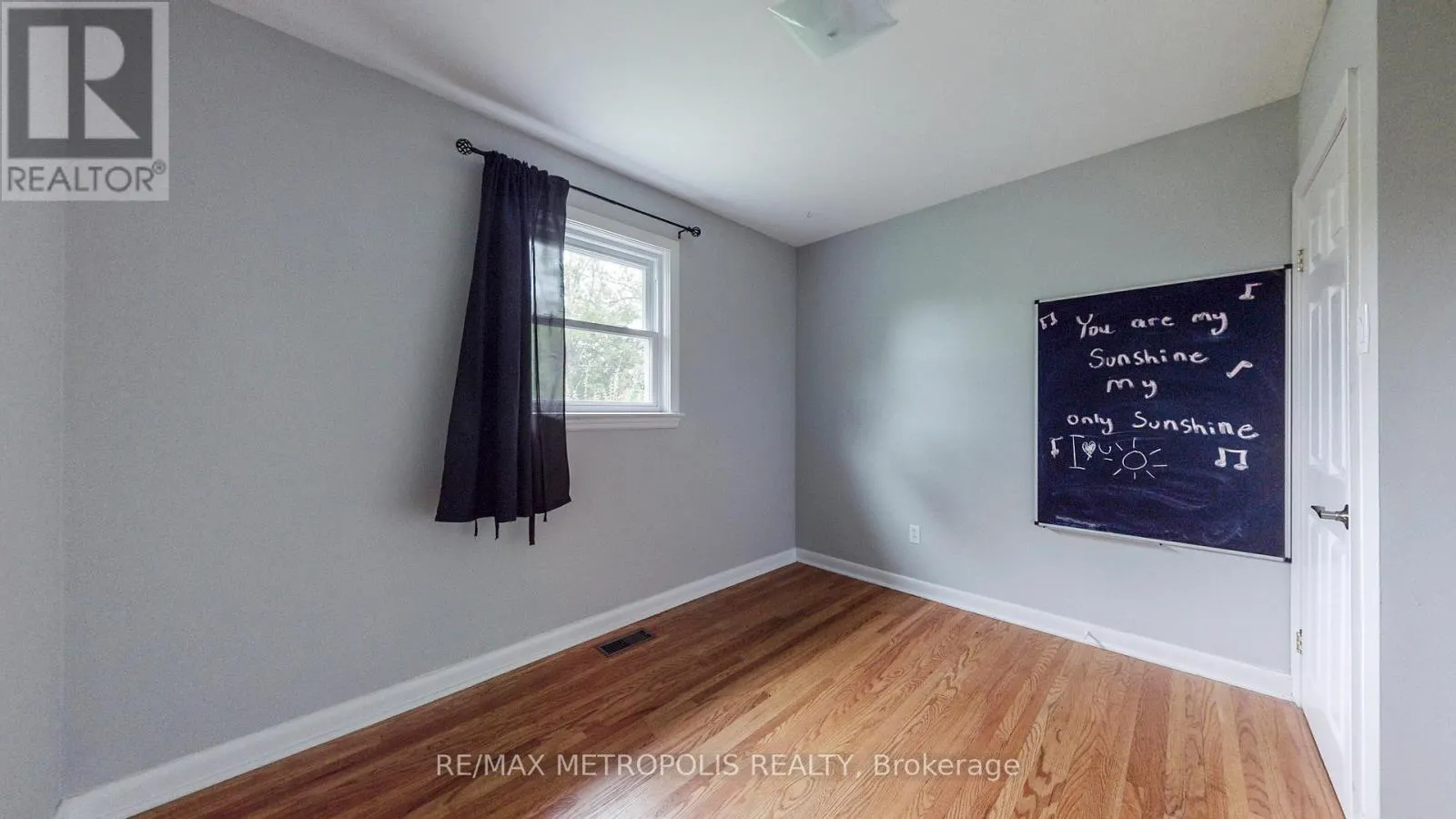 MAIN - 1020 BREWER STREET