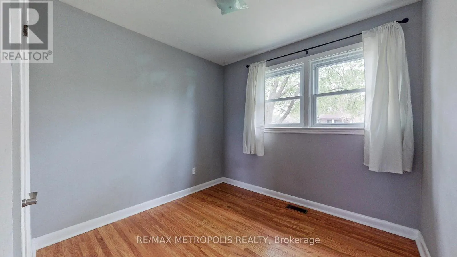 MAIN - 1020 BREWER STREET