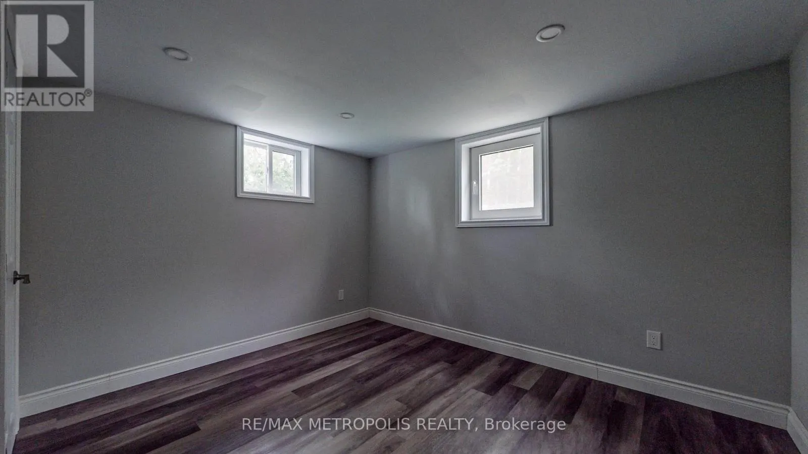 MAIN - 1020 BREWER STREET