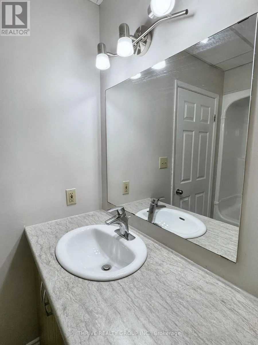 4 - 156 MAIN STREET, #4