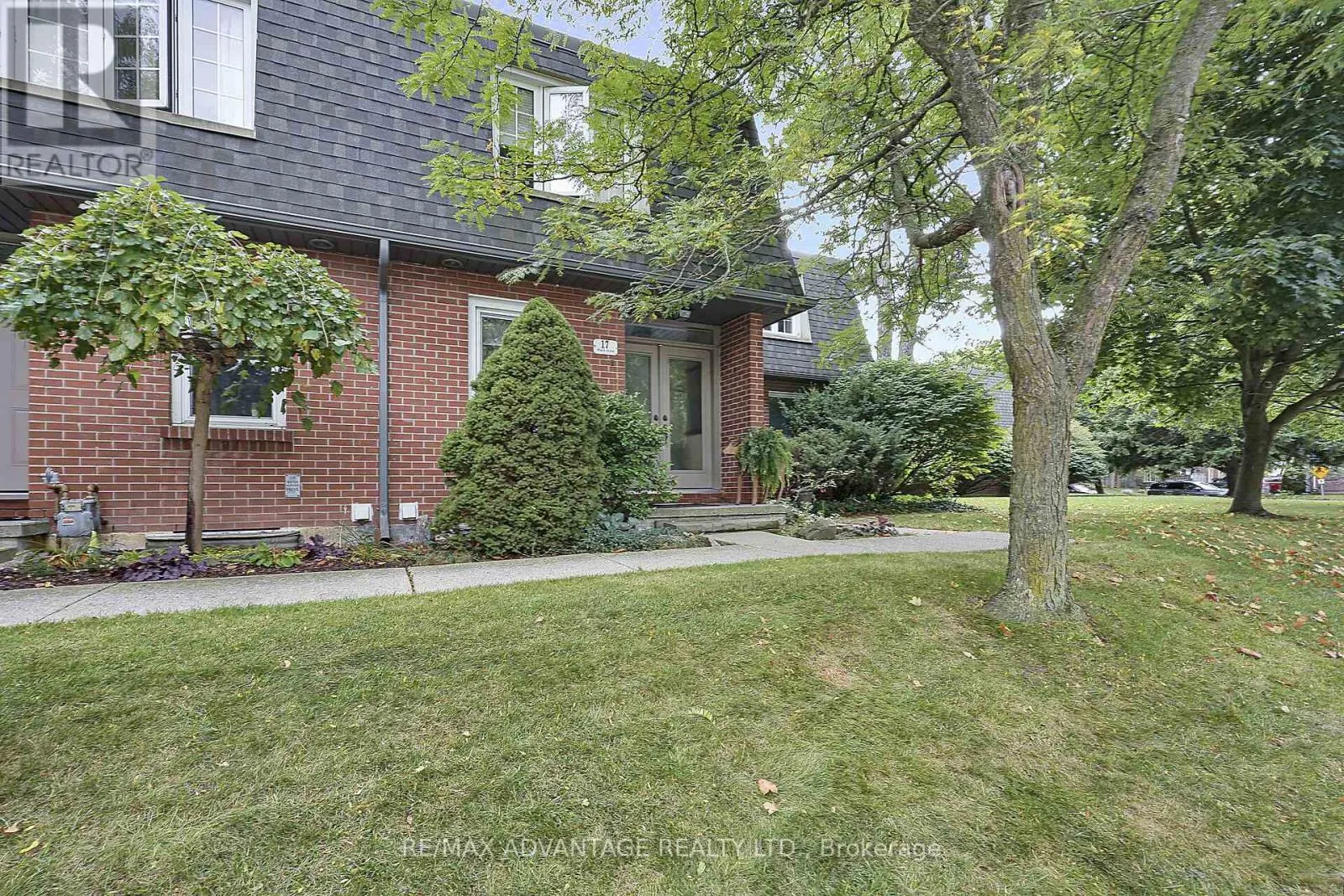 17 BLACKACRES BOULEVARD