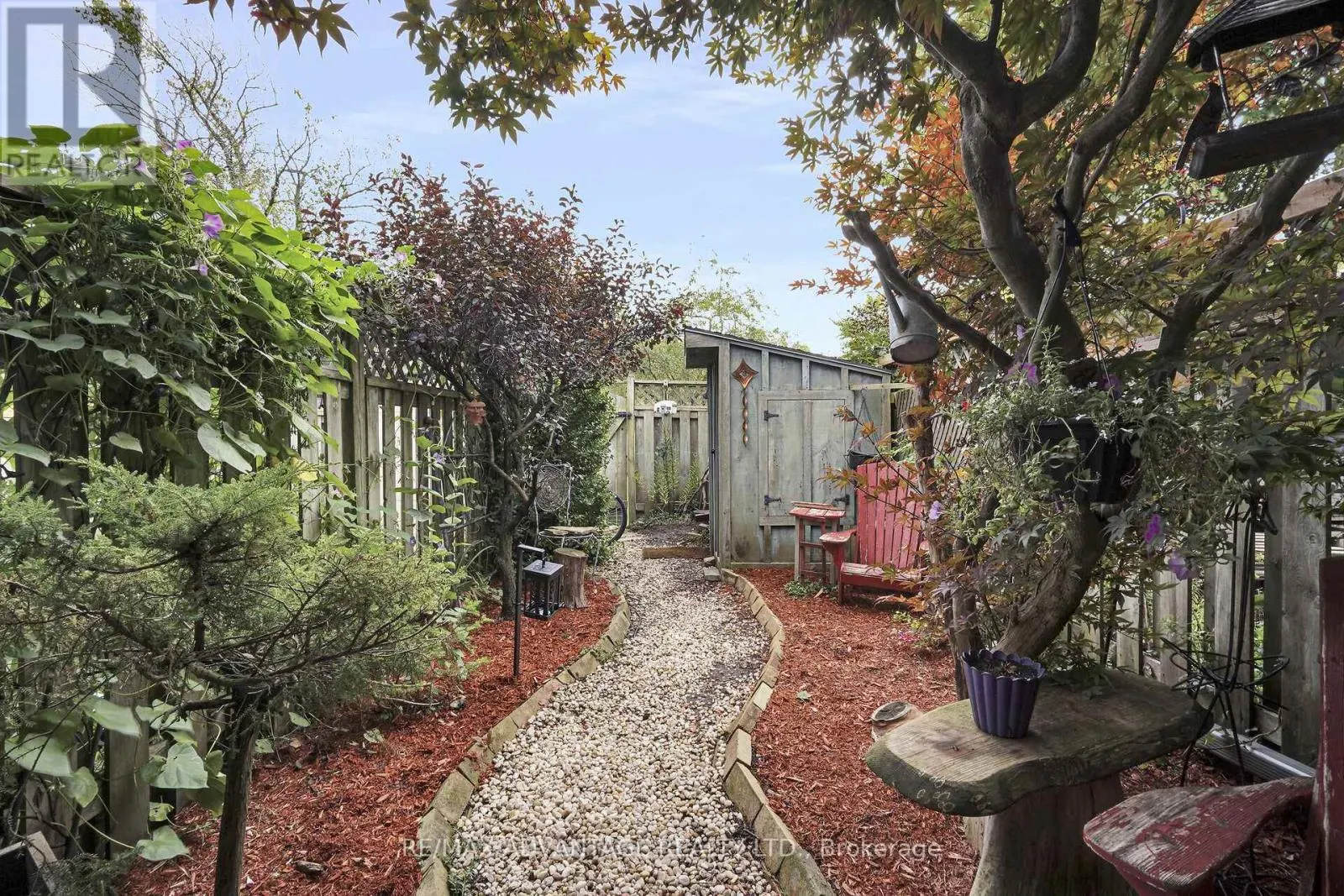 17 BLACKACRES BOULEVARD