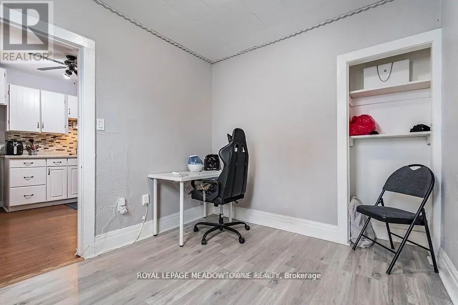 77 PROVINCE STREET N