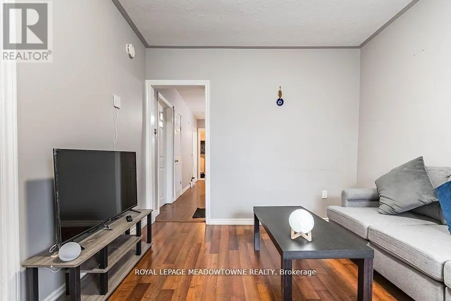 77 PROVINCE STREET N