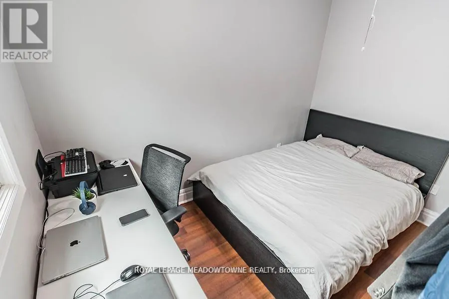 77 PROVINCE STREET N
