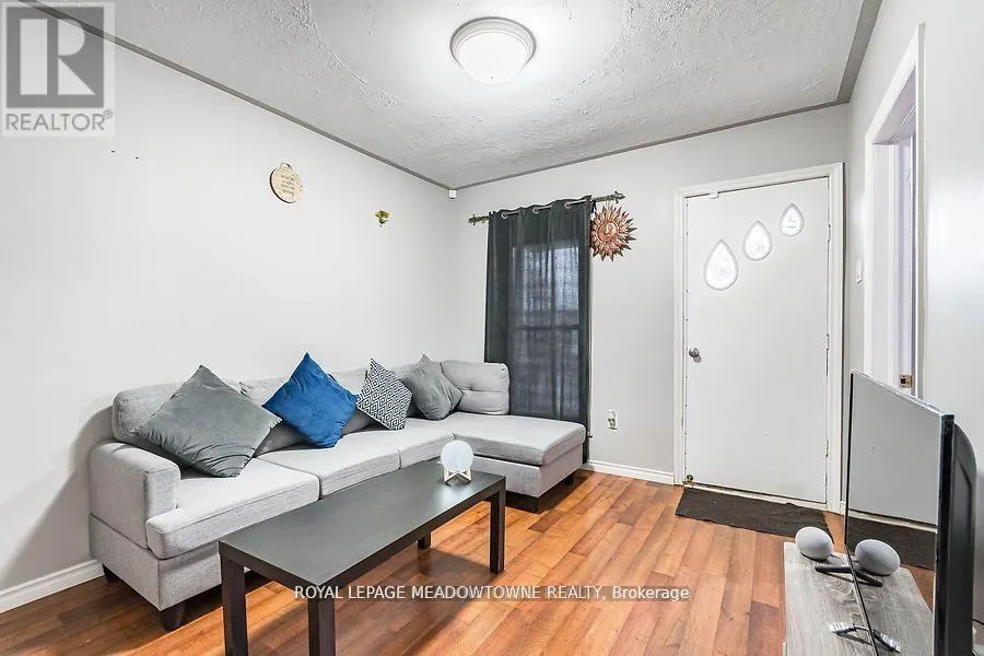 77 PROVINCE STREET N