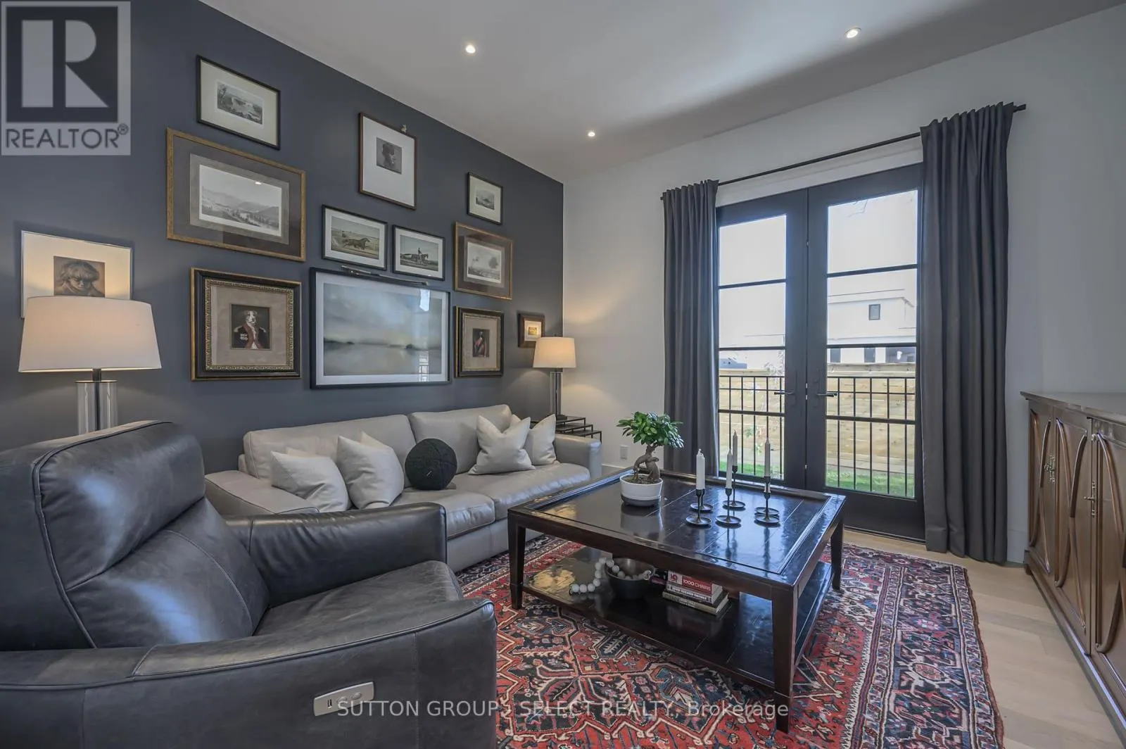 185 COMMISSIONERS ROAD E