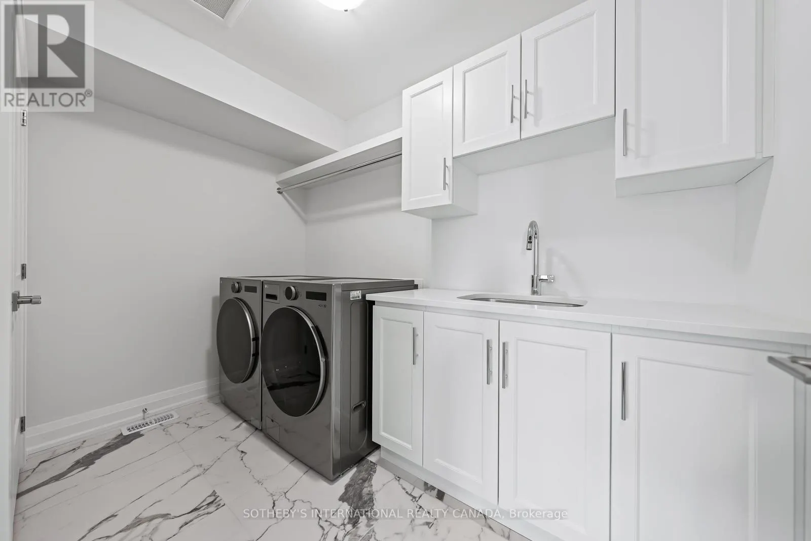 23 - 675 VICTORIA ROAD N