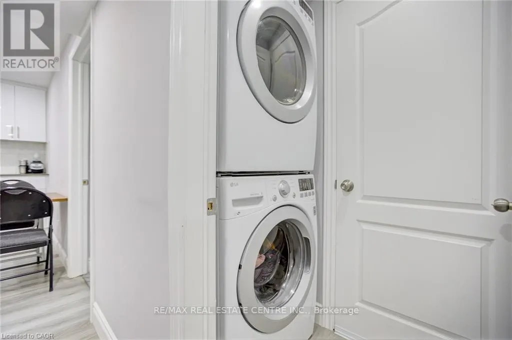 (BASEMENT) - 21 SANDSPRINGS CRESCENT