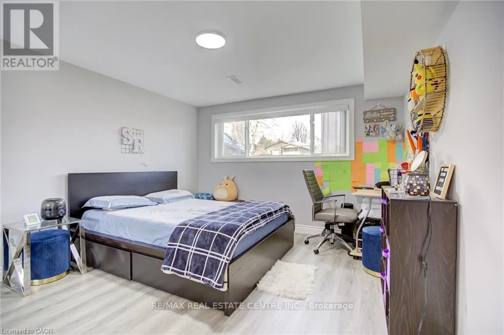 (BASEMENT) - 21 SANDSPRINGS CRESCENT