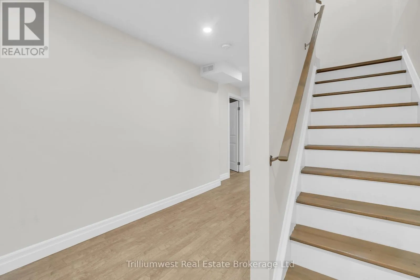 41 SAMUEL DRIVE
