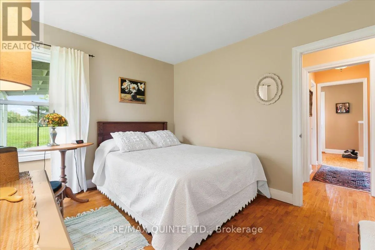 404 BRIDGE STREET W