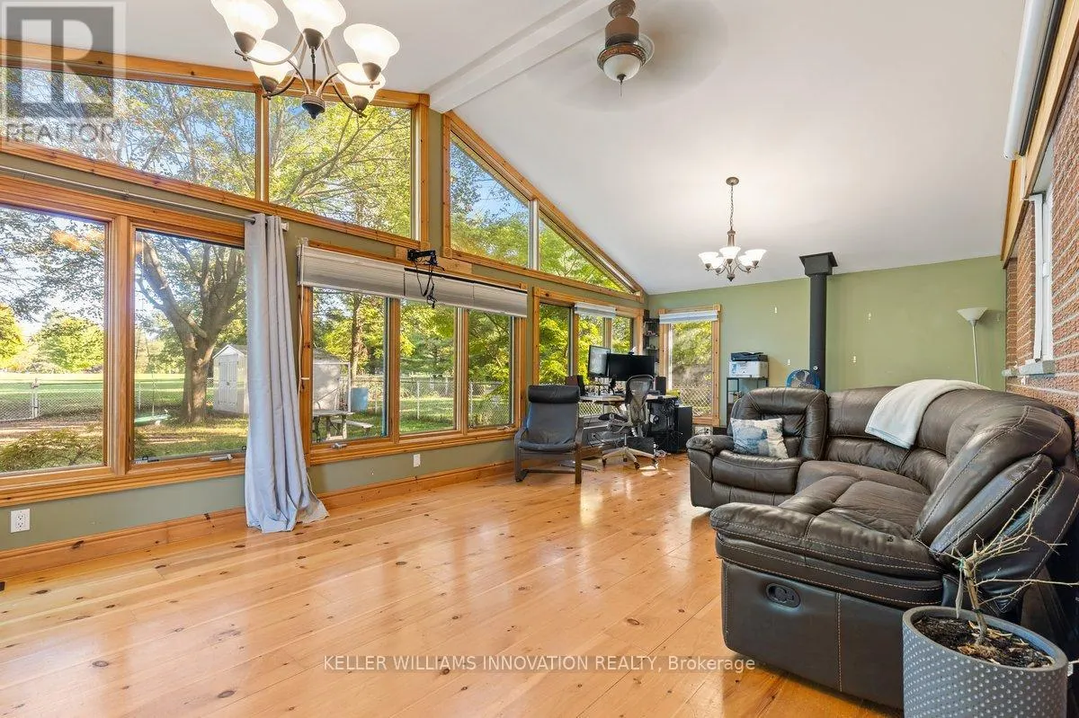40 RENNIE DRIVE