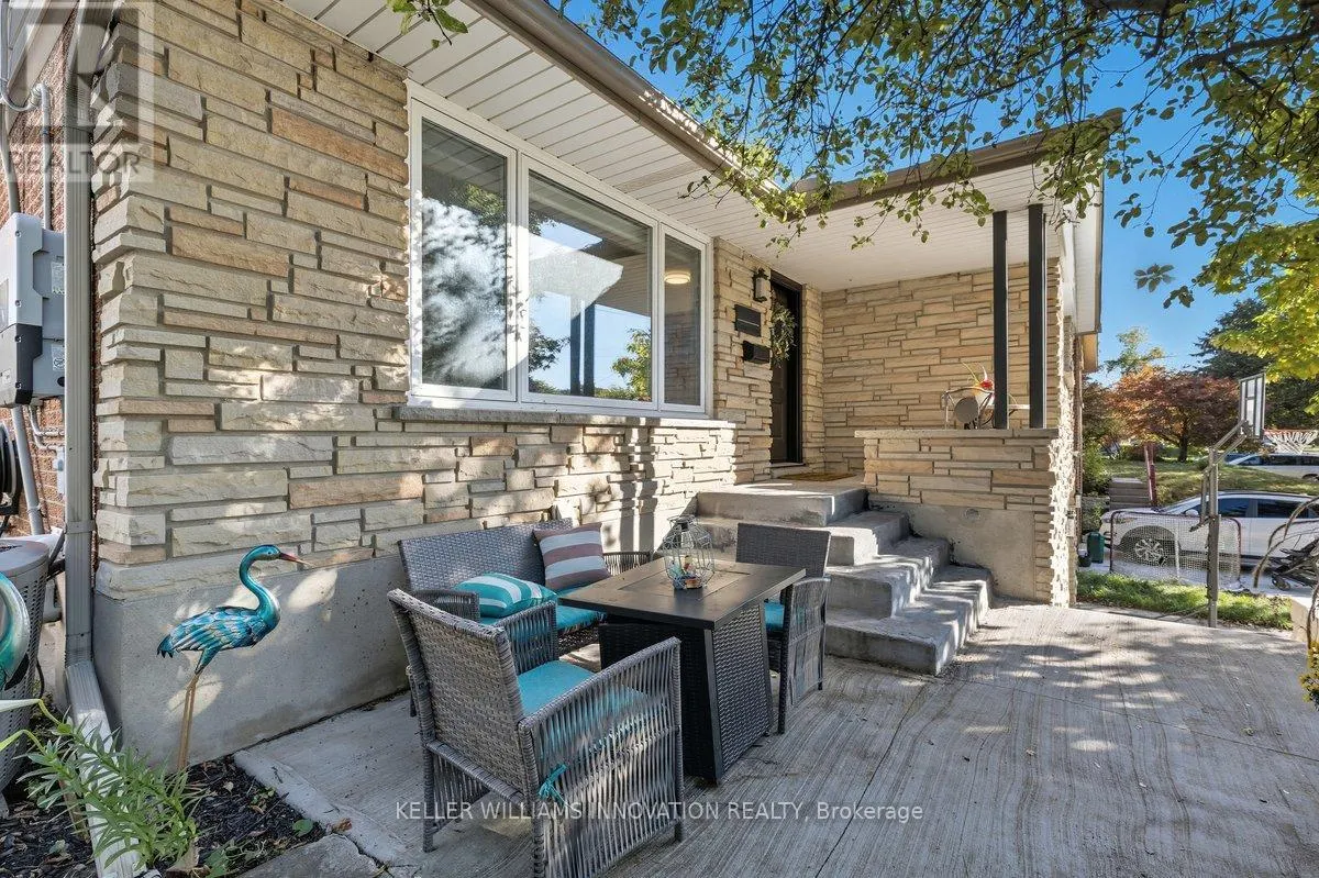 40 RENNIE DRIVE