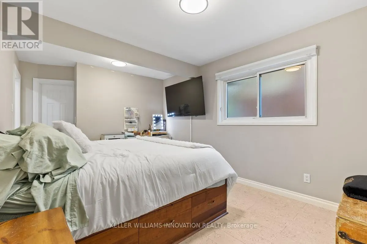 40 RENNIE DRIVE
