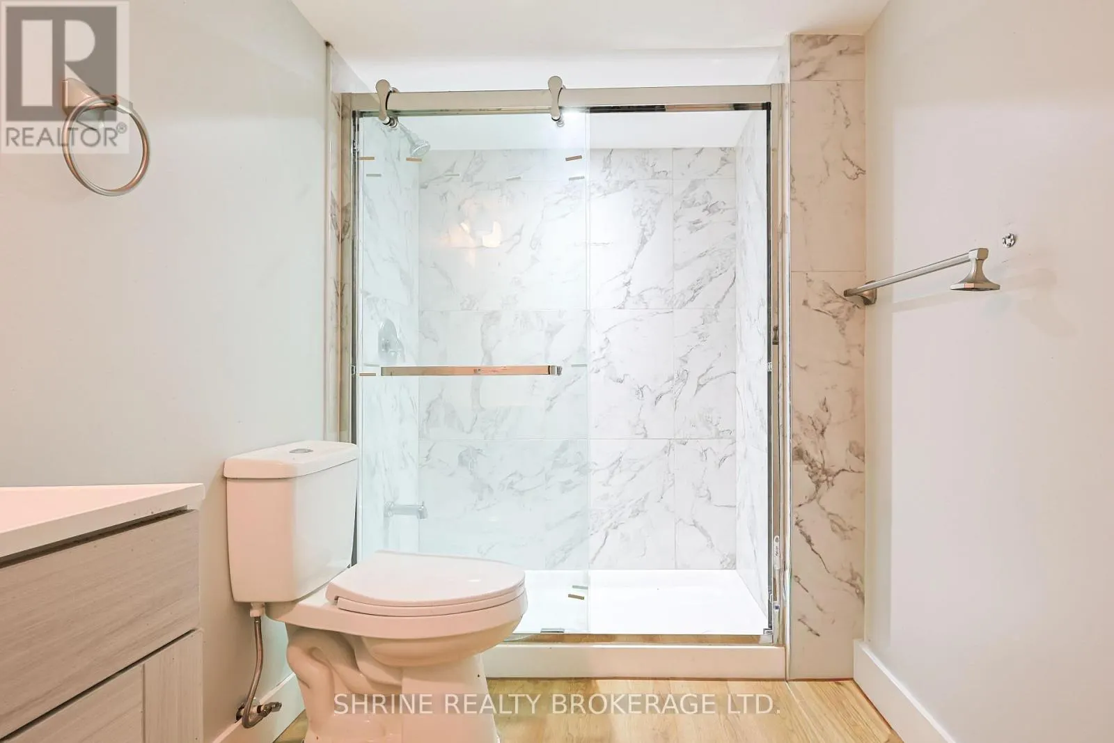 22 - 577 THIRD STREET, #22