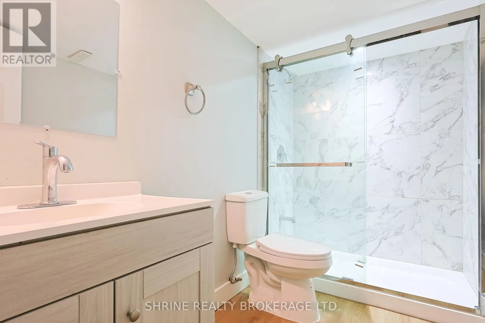 22 - 577 THIRD STREET, #22