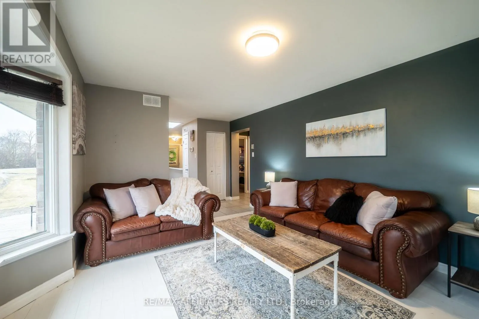 885 TOWNLINE ROAD