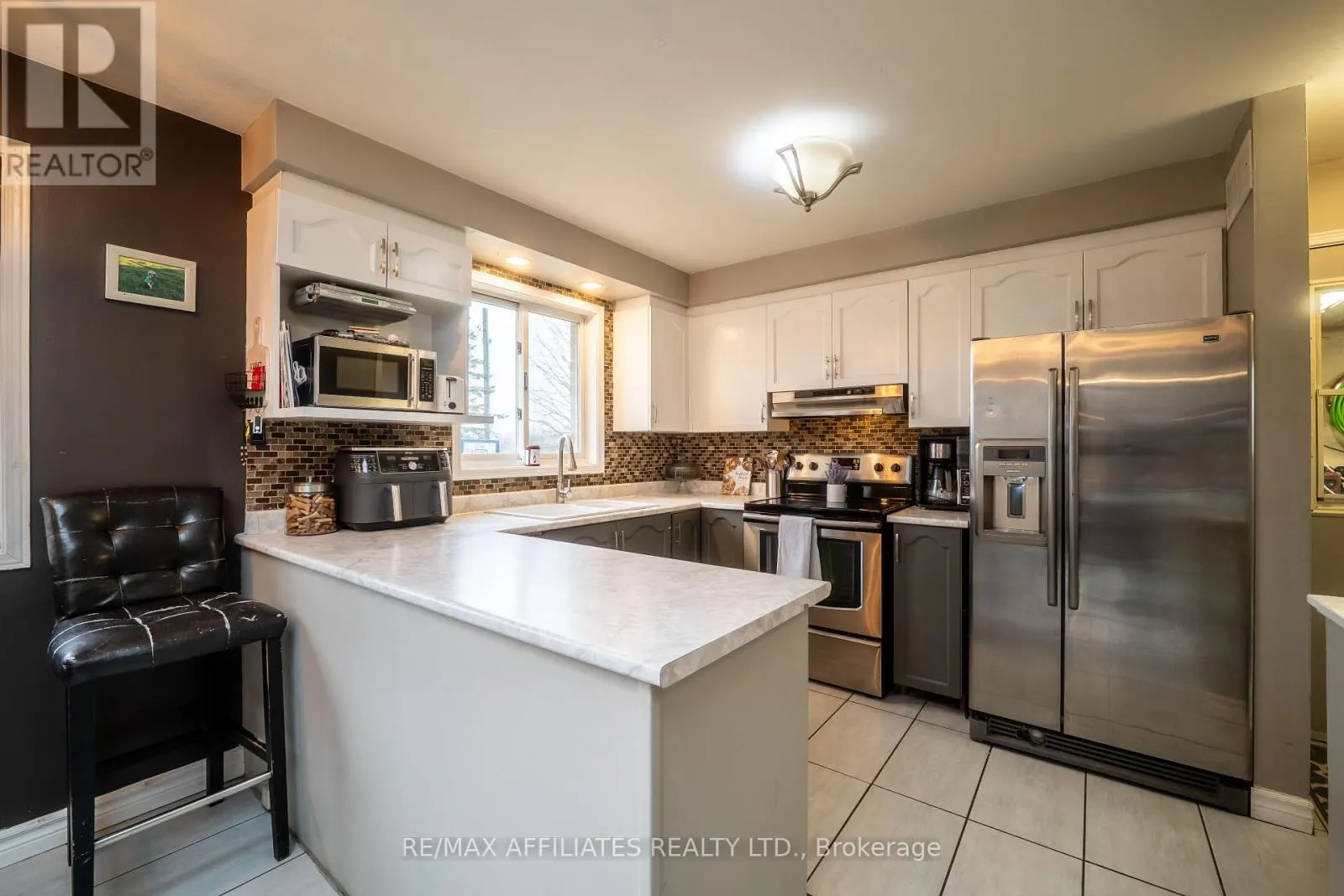 885 TOWNLINE ROAD