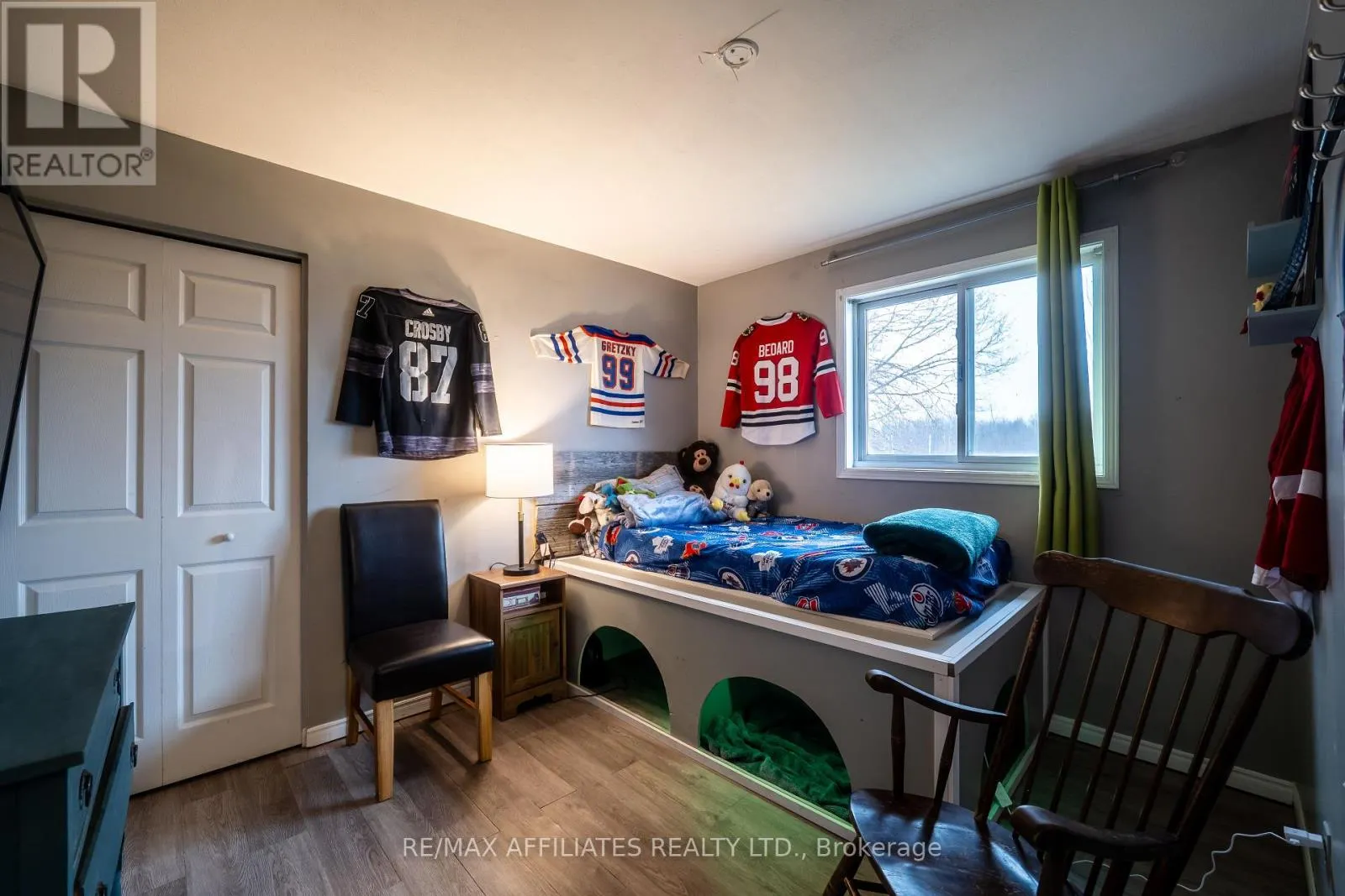 885 TOWNLINE ROAD