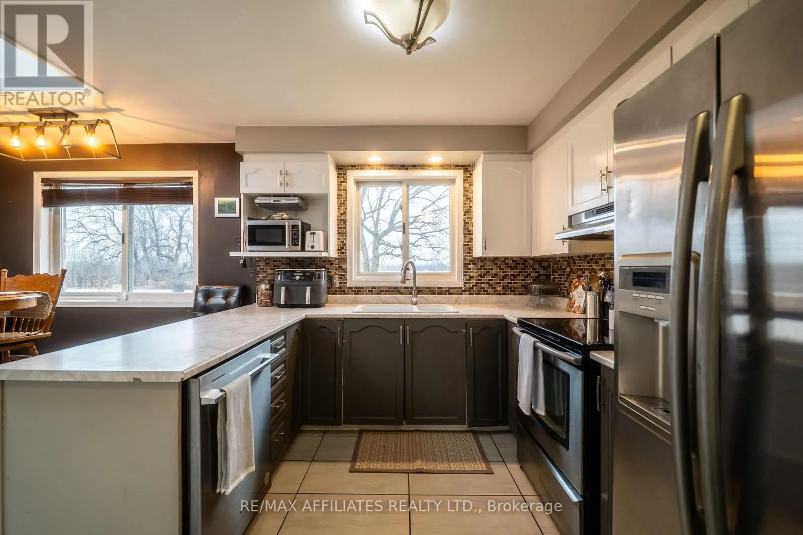 885 TOWNLINE ROAD