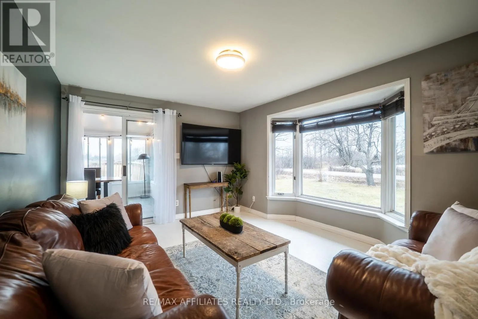 885 TOWNLINE ROAD