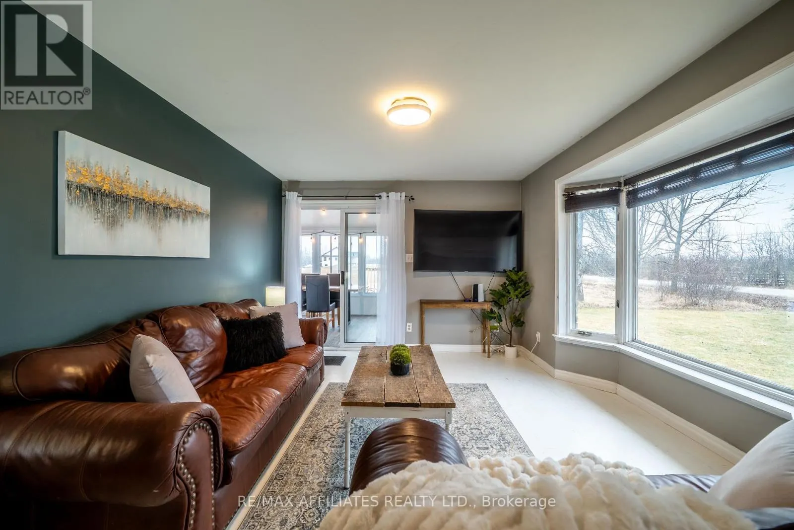 885 TOWNLINE ROAD