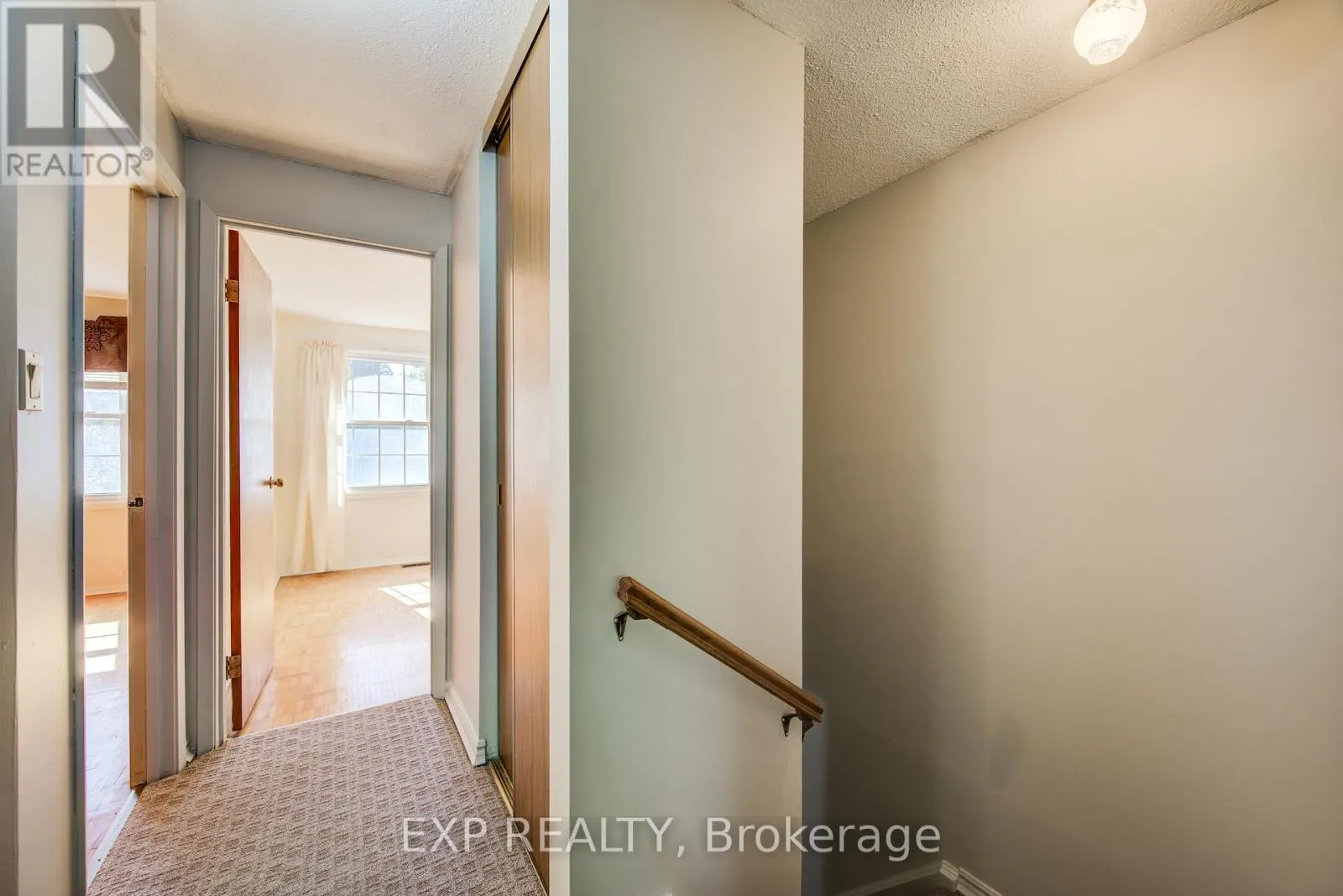 22 - 383 EDINBURGH STREET S