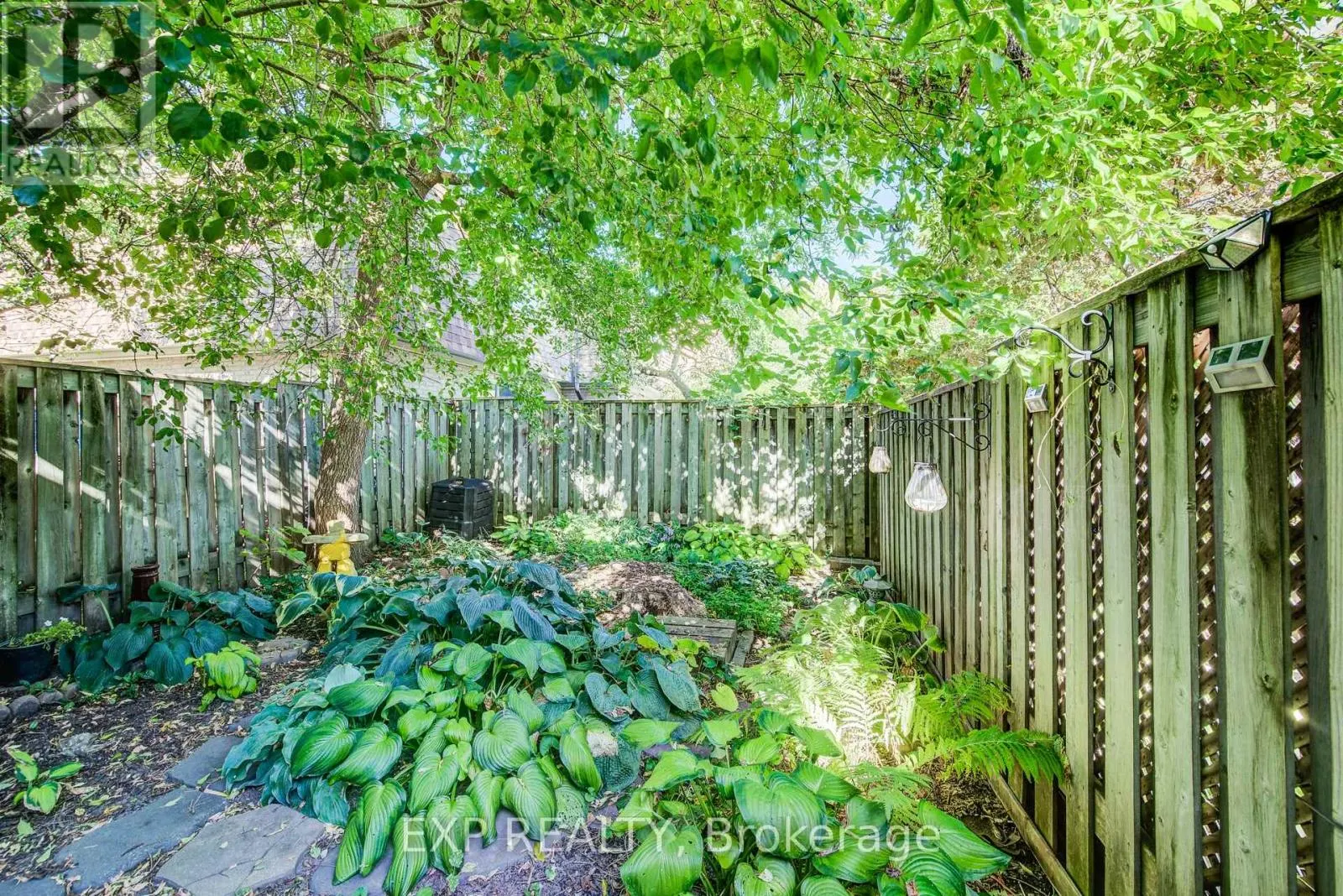 22 - 383 EDINBURGH STREET S