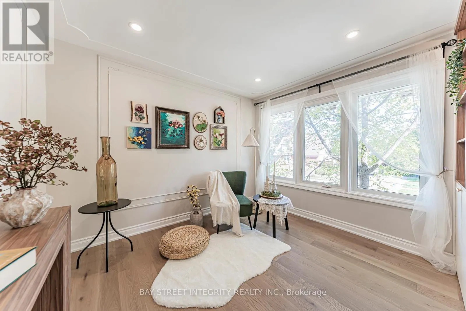 323 CLIFTON ROAD