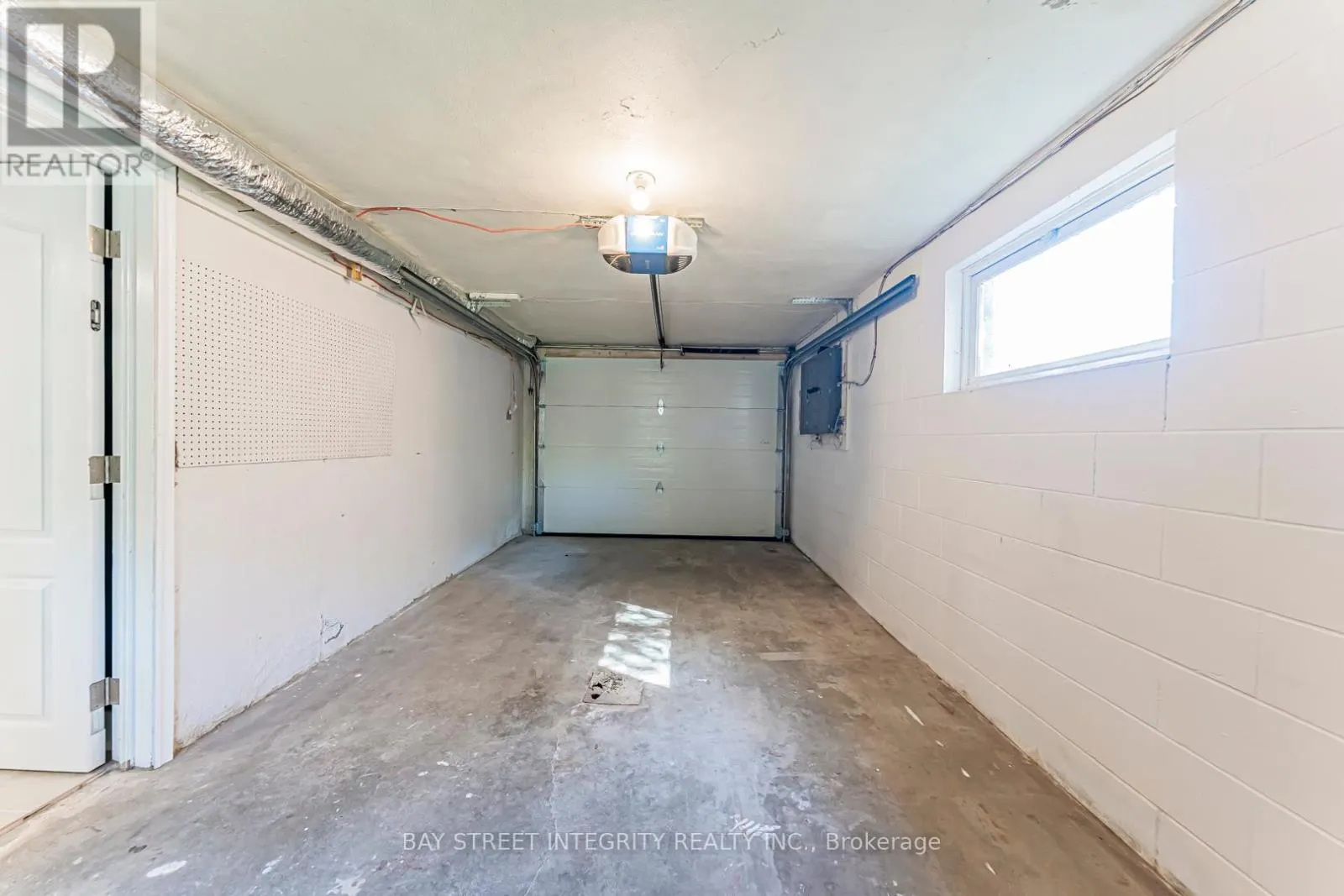 323 CLIFTON ROAD
