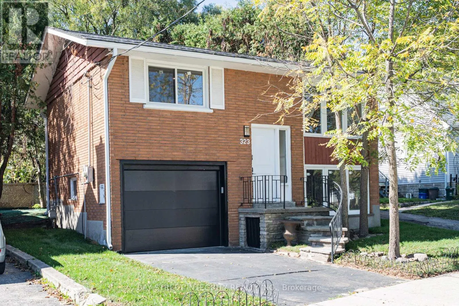 323 CLIFTON ROAD