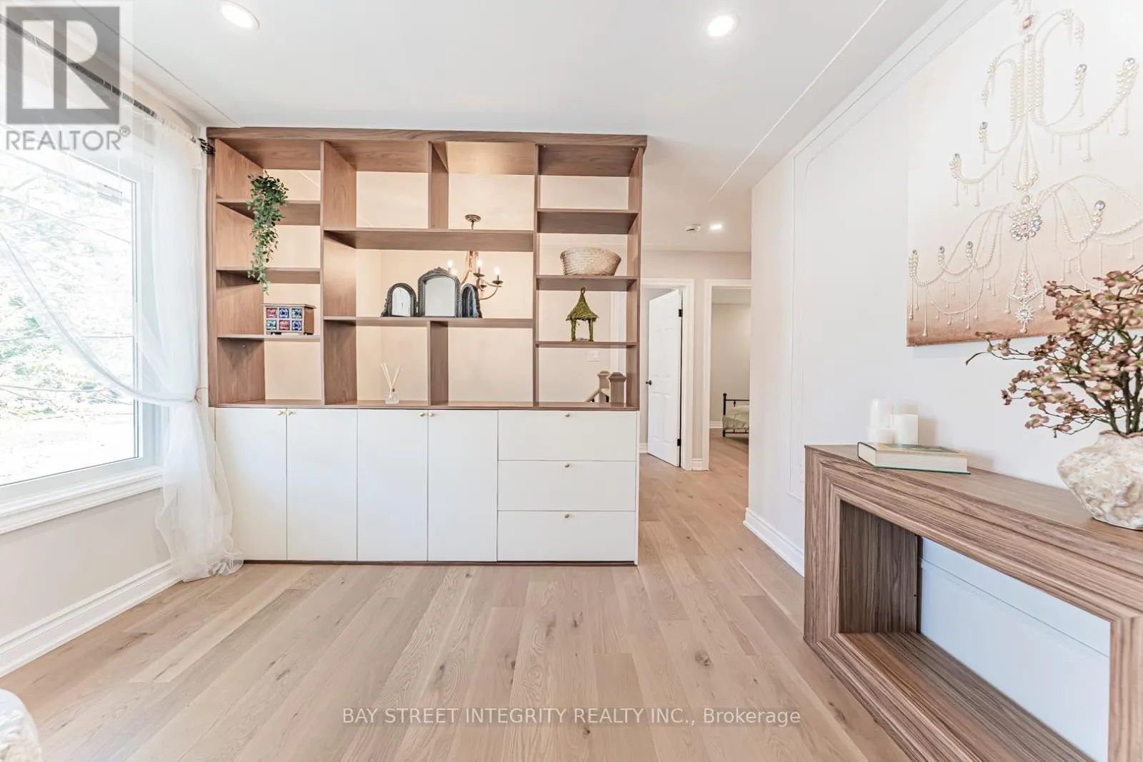 323 CLIFTON ROAD