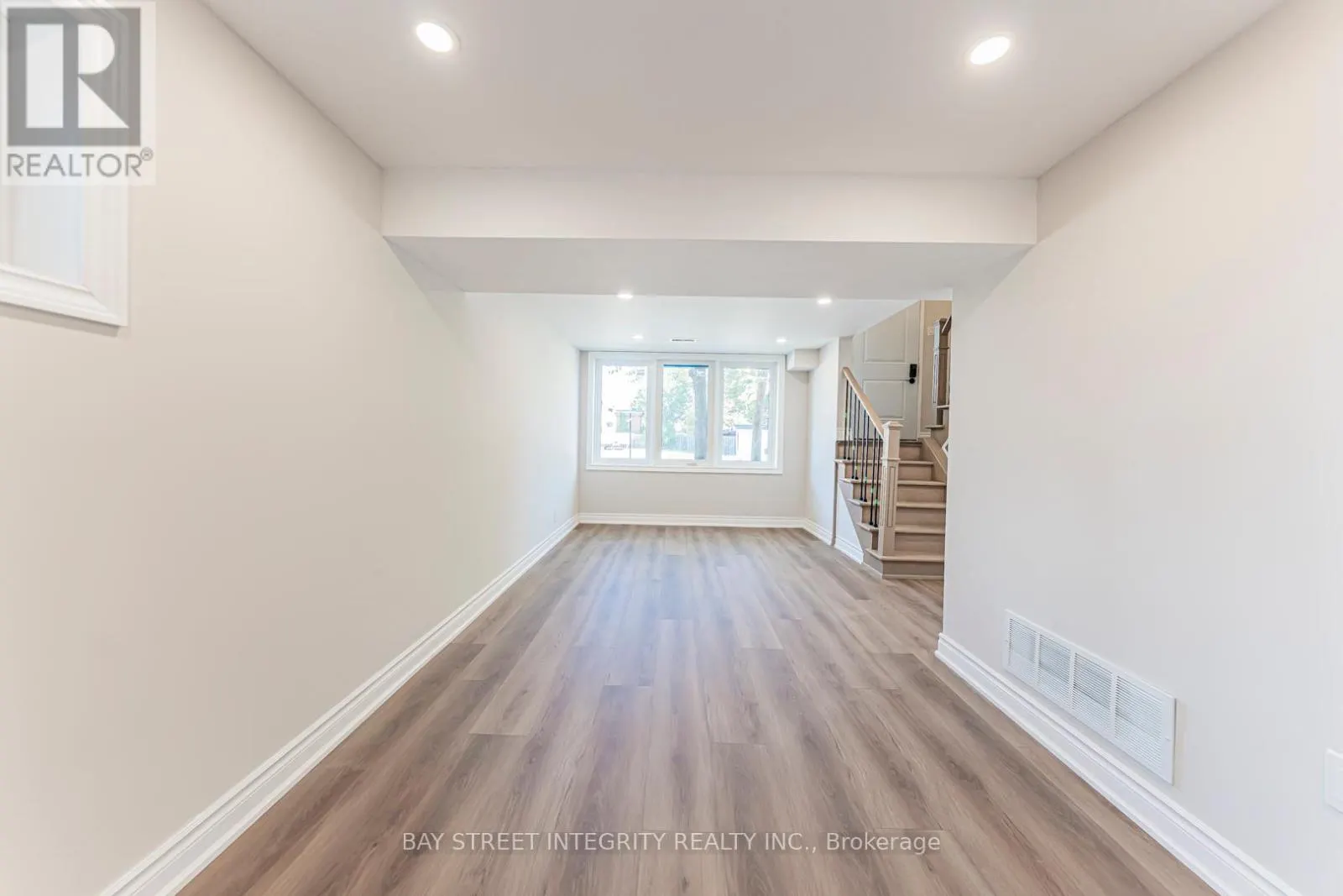 323 CLIFTON ROAD