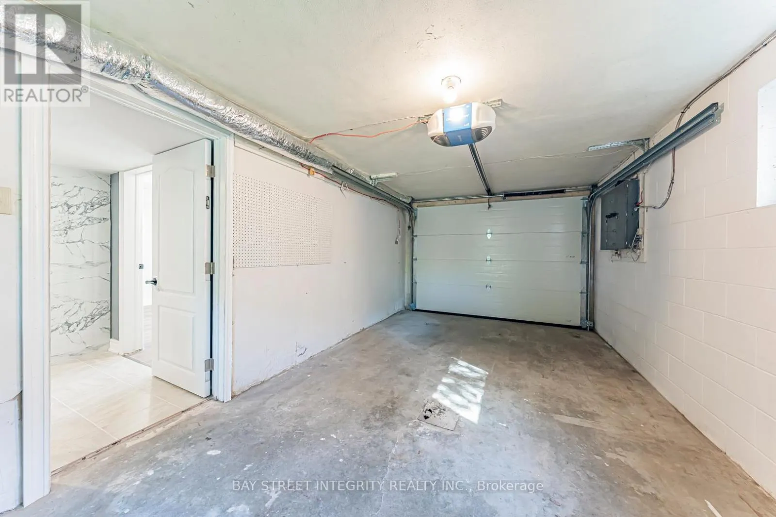 323 CLIFTON ROAD