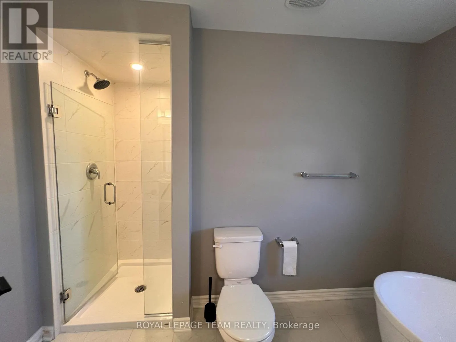 965 FAMEFLOWER STREET