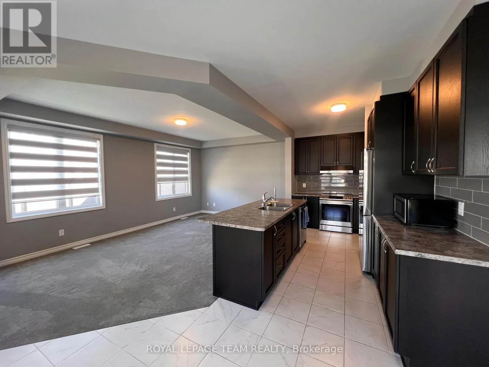 965 FAMEFLOWER STREET