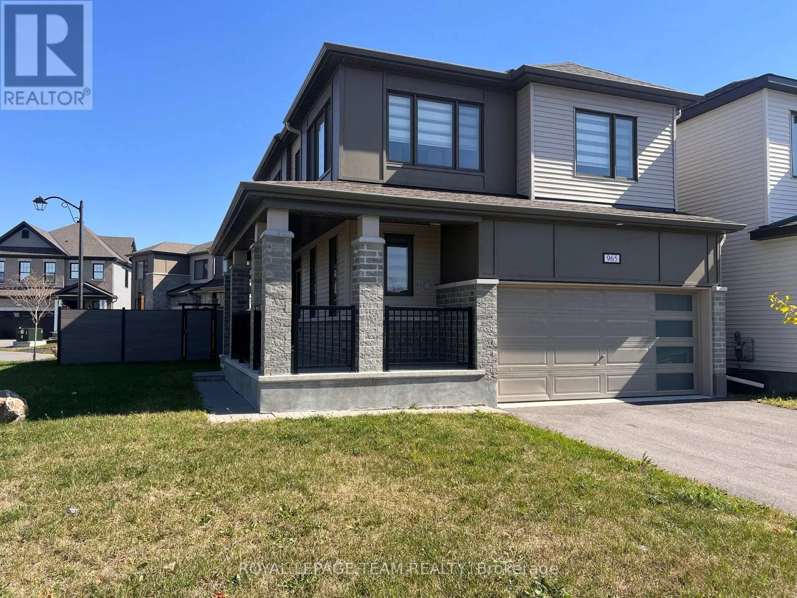 965 FAMEFLOWER STREET