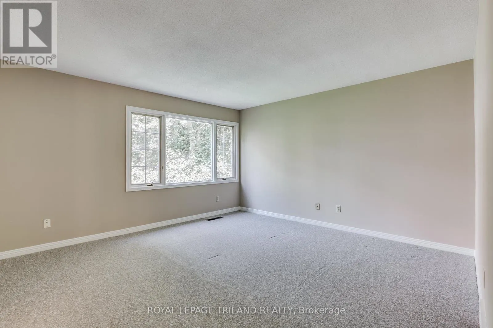 77 - 703 WINDERMERE ROAD, #77